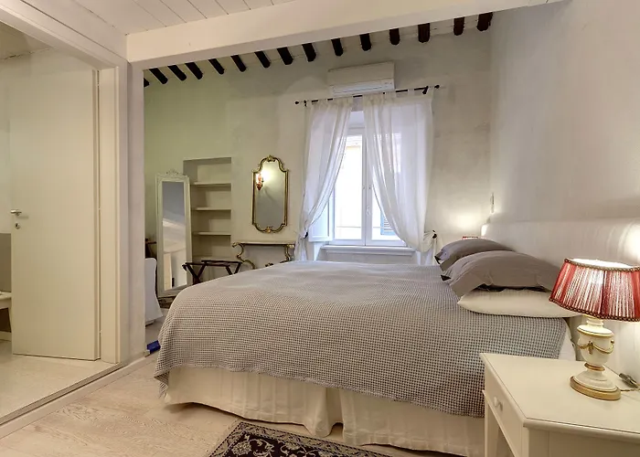 LM Suites Spagna Roma